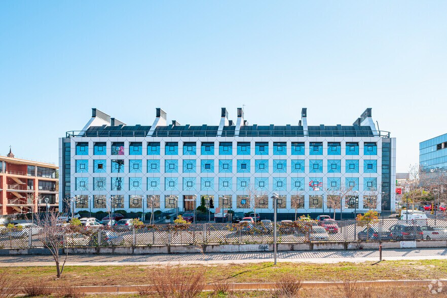 Avenida de Bruselas, 20, Alcobendas, Madrid à louer - Photo du bâtiment - Image 3 de 30