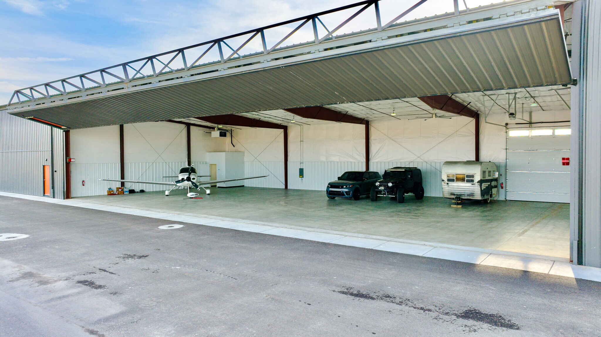5510-5515 Aviation Way, Caldwell, ID à vendre Photo du bâtiment- Image 1 de 12