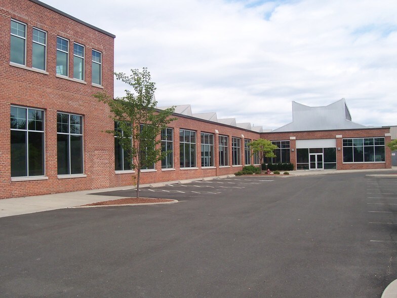 88-112 Hamilton Ave, Stamford, CT à louer - Photo du bâtiment - Image 3 de 15