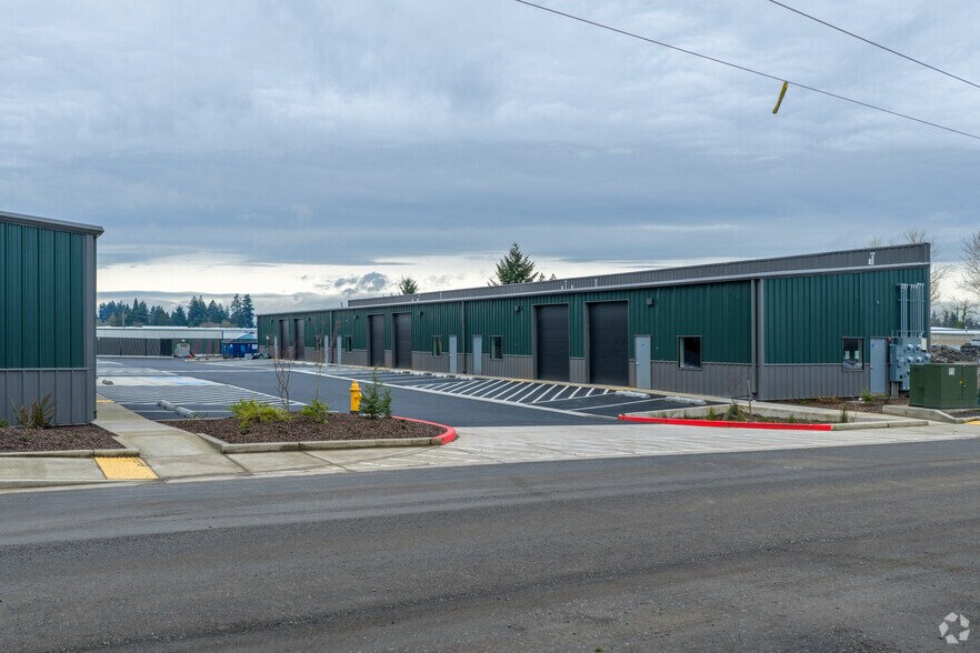 7110-7114 NE 43rd Ave, Vancouver, WA à vendre - Photo du bâtiment - Image 3 de 6