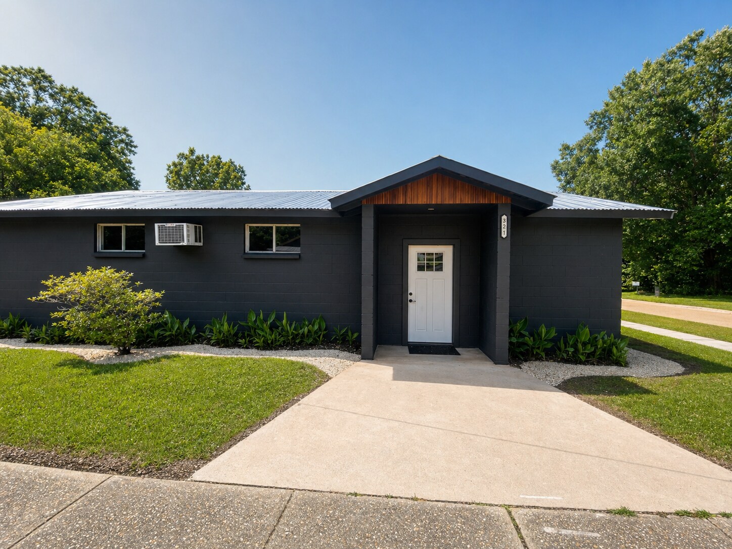 321 W 29th Ave, Covington, LA à louer Photo principale- Image 1 de 7