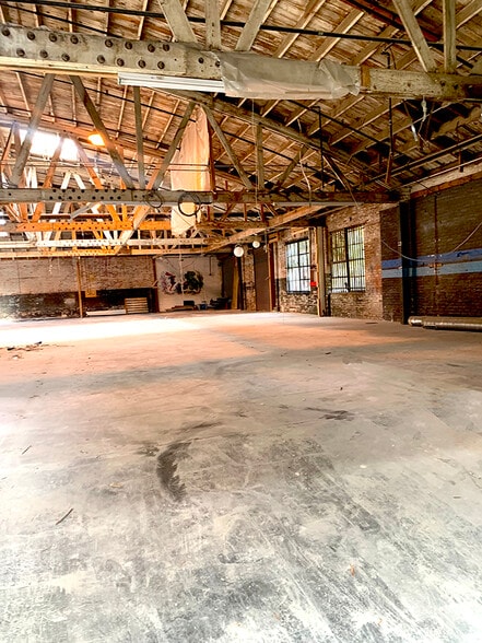 1120 Seward St, Los Angeles, CA for lease - Interior Photo - Image 2 of 6