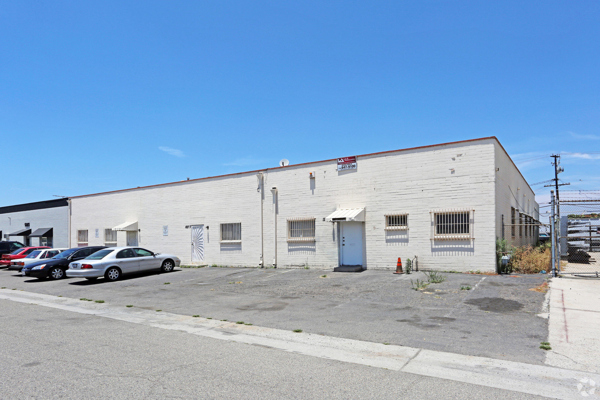 1227-1229 E Ash Ave, Fullerton, CA for lease Primary Photo- Image 1 of 9