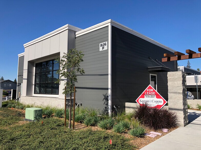 7301-7351 Camino Colegio, Rohnert Park, CA à louer - Photo du bâtiment - Image 2 de 6