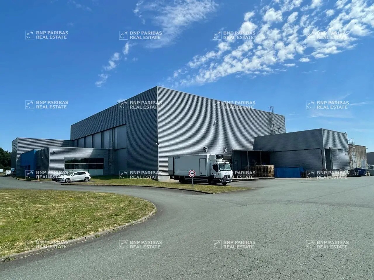 Flex in Montaigu-Vendée for sale Building Photo- Image 1 of 10