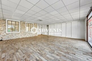 Plus de détails pour Commerce de détail à louer