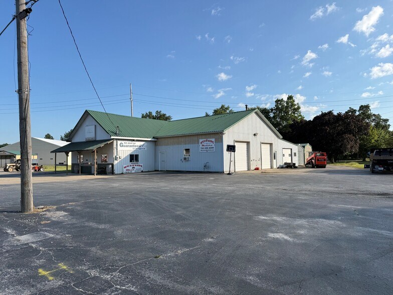 1737 W US Highway 421, Delphi, IN à vendre - Photo principale - Image 1 de 3