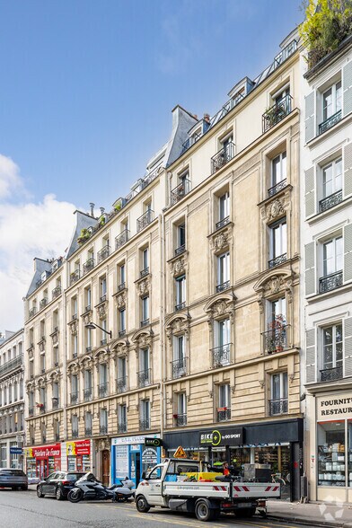 Retail in Paris for lease - Building Photo - Image 3 of 4
