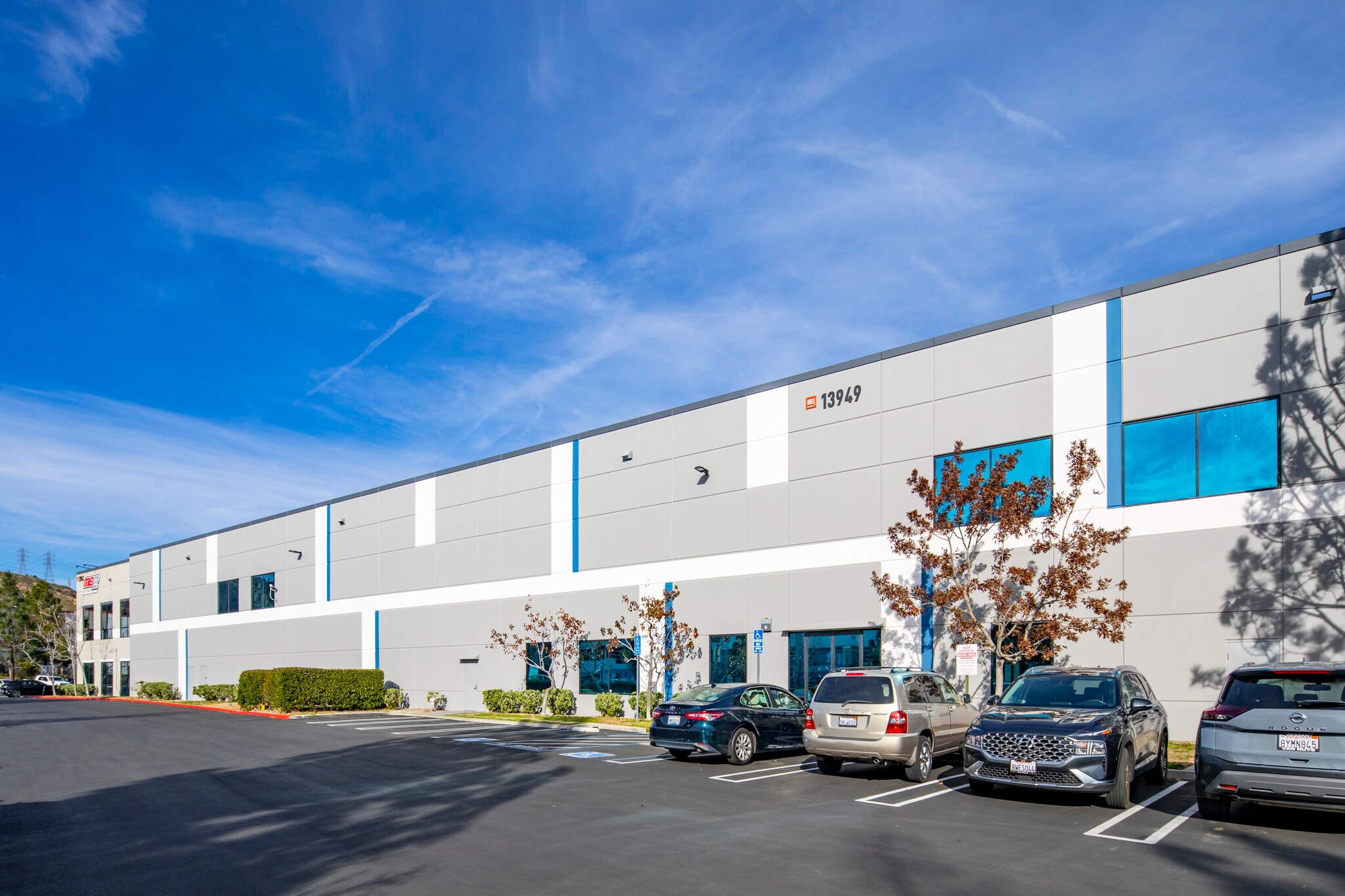 13949 Balboa Blvd, Sylmar, CA for lease Building Photo- Image 1 of 13