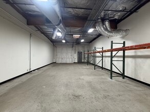 5800-5860 Hannum Ave, Los Angeles, CA à louer Photo intérieure- Image 1 de 1