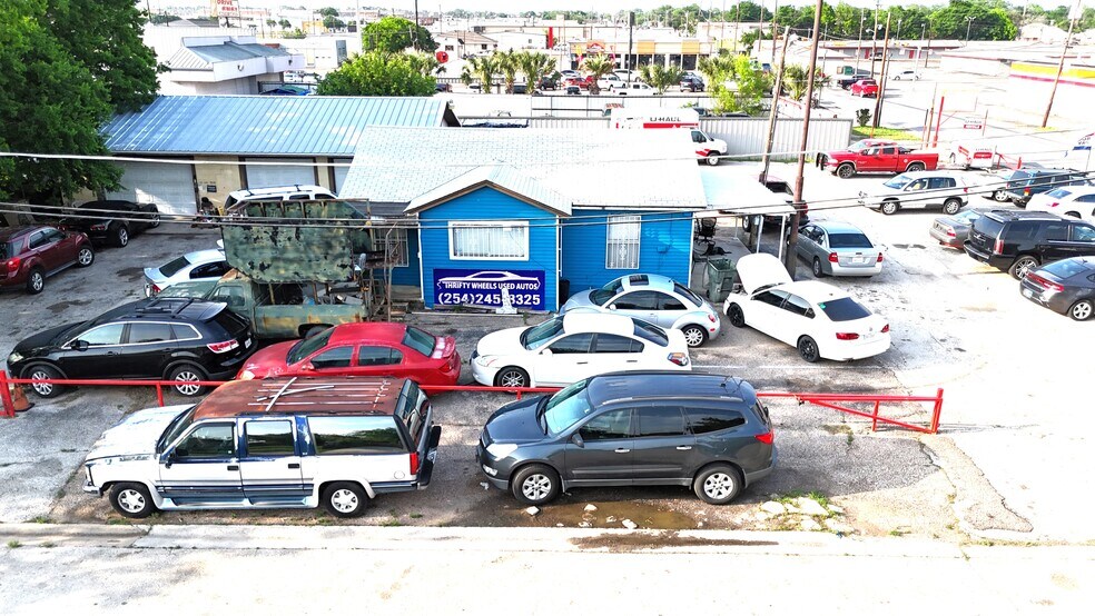 404 E Veterans Memorial Blvd, Killeen, TX à vendre - Photo du bâtiment - Image 2 de 7