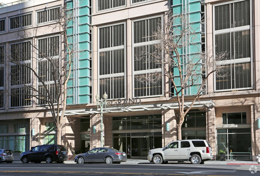 100 Grand Ave, Oakland, CA à louer - Photo du bâtiment - Image 2 de 111
