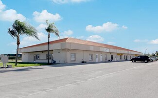 Plus de détails pour 1242 Market Cir, Port Charlotte, FL - Industriel à louer