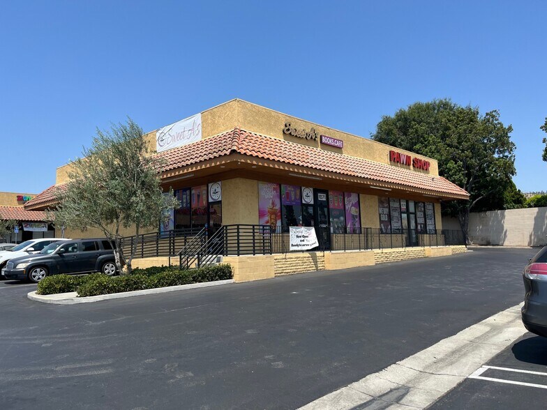 1027-1047 E Amar Rd, West Covina, CA à louer - Photo du bâtiment - Image 2 de 2