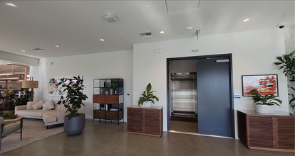 8305 W Sunset Blvd, West Hollywood, CA for lease Interior Photo- Image 1 of 7
