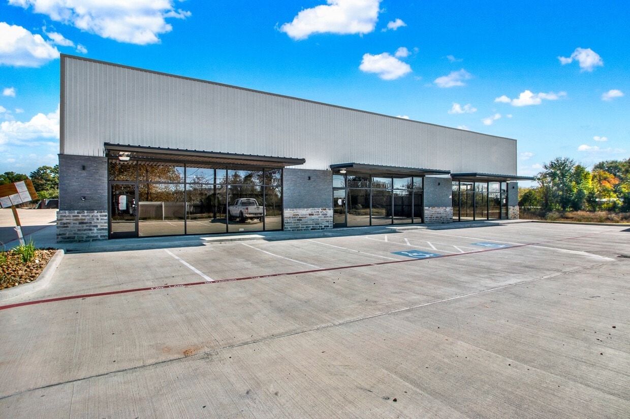 22808 Hufsmith Kohrville Rd, Tomball, TX for lease Building Photo- Image 1 of 35