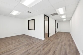 1510-1512 11th St, Santa Monica, CA for lease Interior Photo- Image 2 of 4