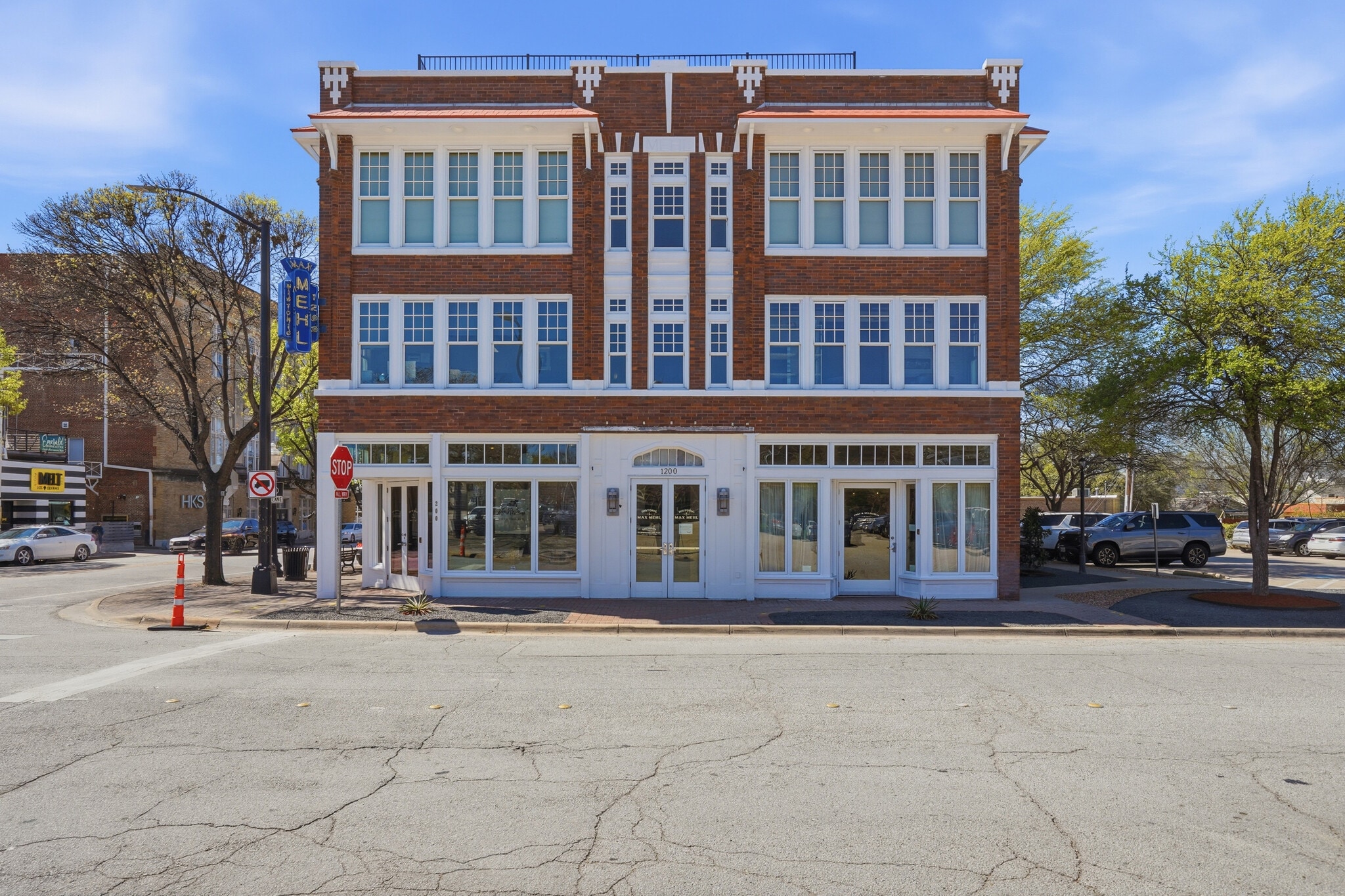 1200 W Magnolia Ave, Fort Worth, TX for lease Primary Photo- Image 1 of 18