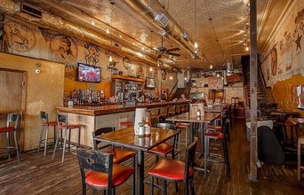 306 Houston St, Fort Worth, TX for lease Interior Photo- Image 2 of 6