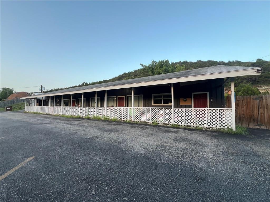 130 Charter Oak Dr, Canyon Lake, TX for lease Primary Photo- Image 1 of 22