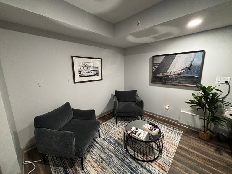 645-647 Ridgely Ave, Annapolis, MD à louer - Photo du bâtiment - Image 3 de 8