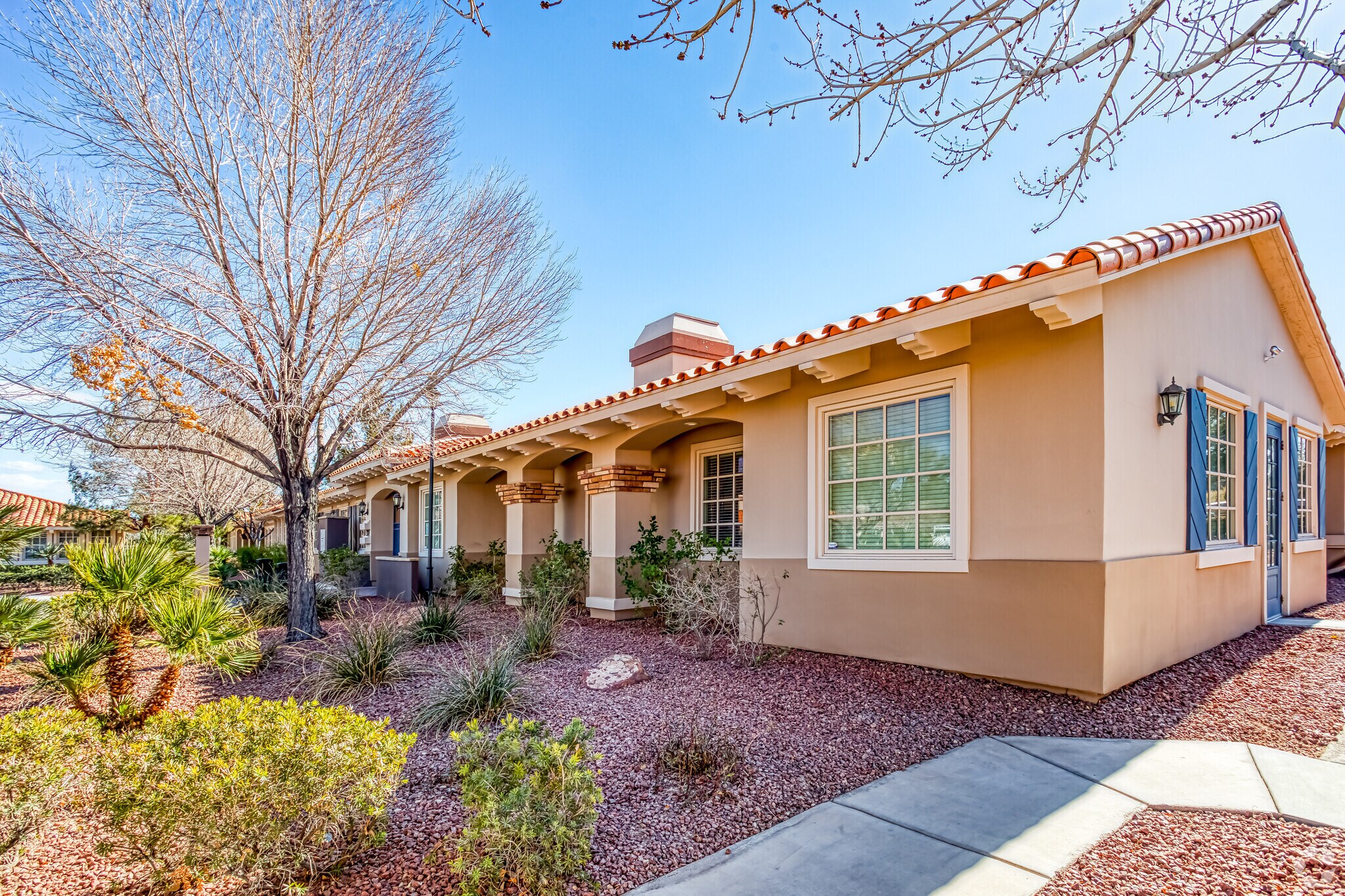 3203 E Warm Springs Rd, Las Vegas, NV à vendre Photo principale- Image 1 de 19