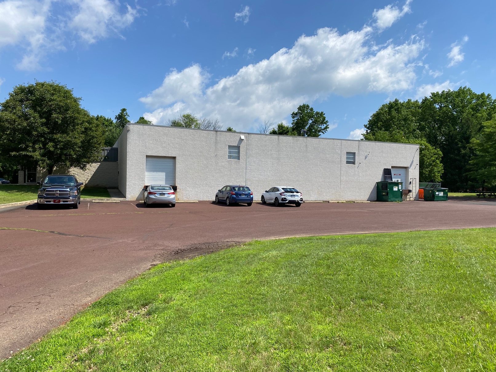 441 Industrial Dr, North Wales, PA à louer Photo du bâtiment- Image 1 de 7