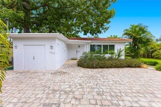 Plus de détails pour 1505 NE 13th Pl, Miami Beach, FL - Multi-résidentiel à vendre