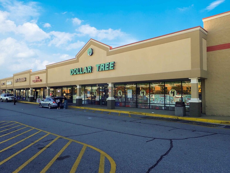 10050-10060 Two Notch Rd, Columbia, SC à louer - Photo du bâtiment - Image 2 de 5