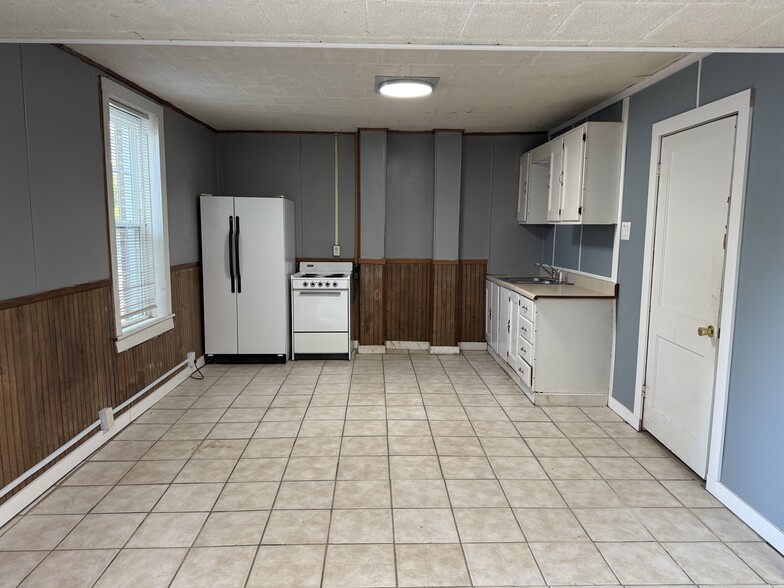 309 S 5th St, Murray, KY à vendre - Photo du bâtiment - Image 2 de 6