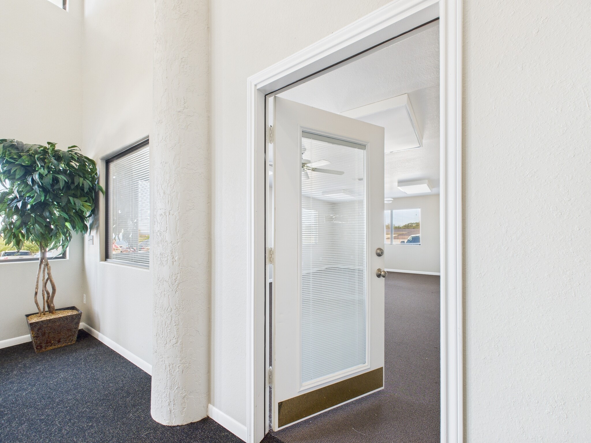 705 US Highway 281, Marble Falls, TX for lease Interior Photo- Image 1 of 5