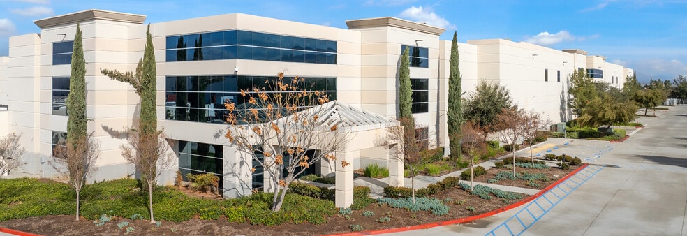 3900 Indian Ave, Perris, CA for lease - Building Photo - Image 1 of 2