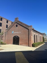 290 Missouri Ave, Clarksville, IN à louer Photo intérieure- Image 2 de 12