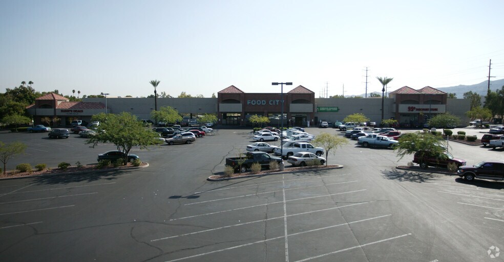 7227 S Central Ave, Phoenix, AZ à louer - Photo du bâtiment - Image 2 de 15