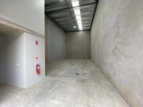 2-8 Alexander St, Auburn à louer Photo intérieure- Image 2 de 2