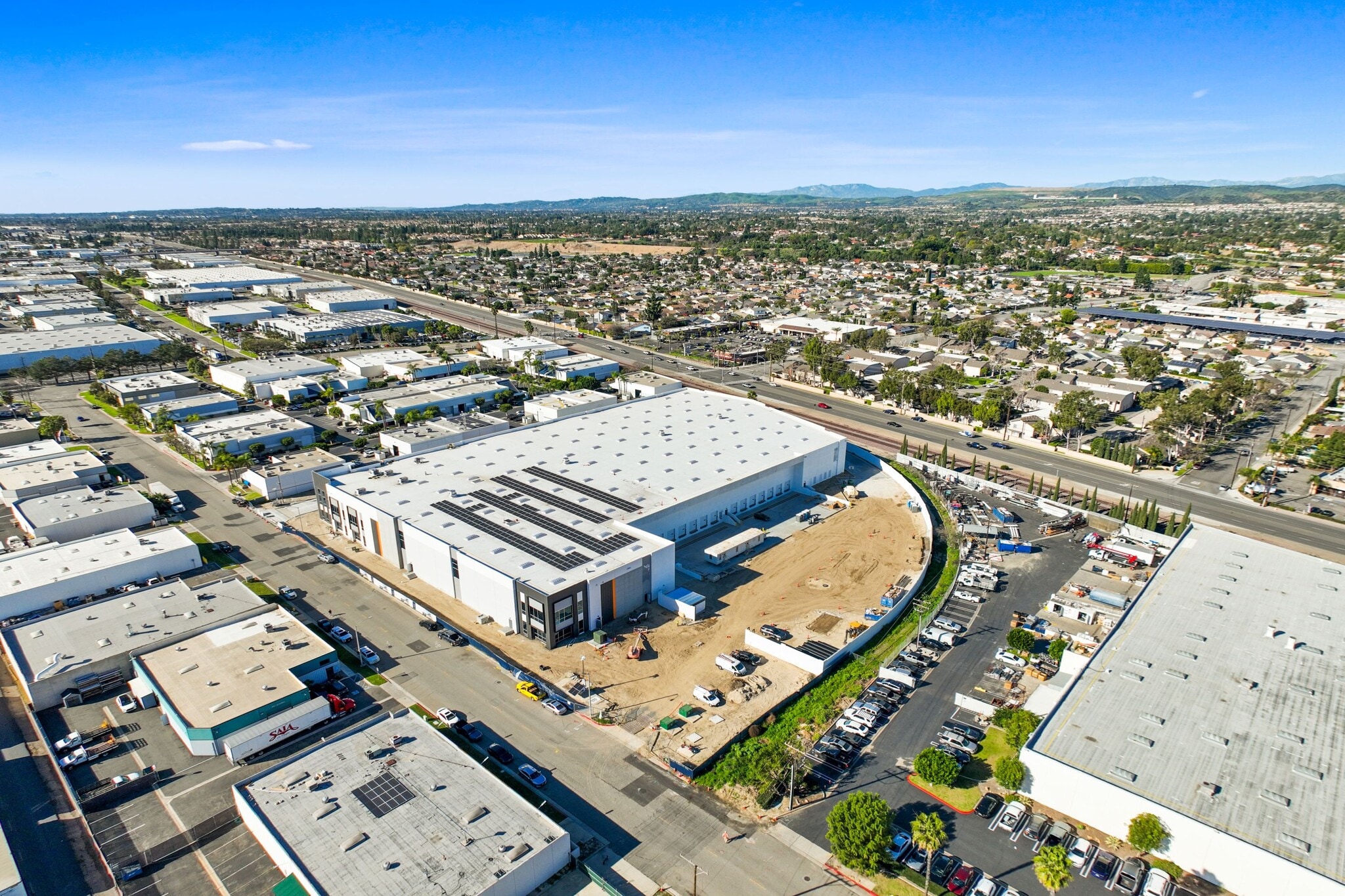 5235 E Hunter Ave, Anaheim, CA for lease Primary Photo- Image 1 of 4