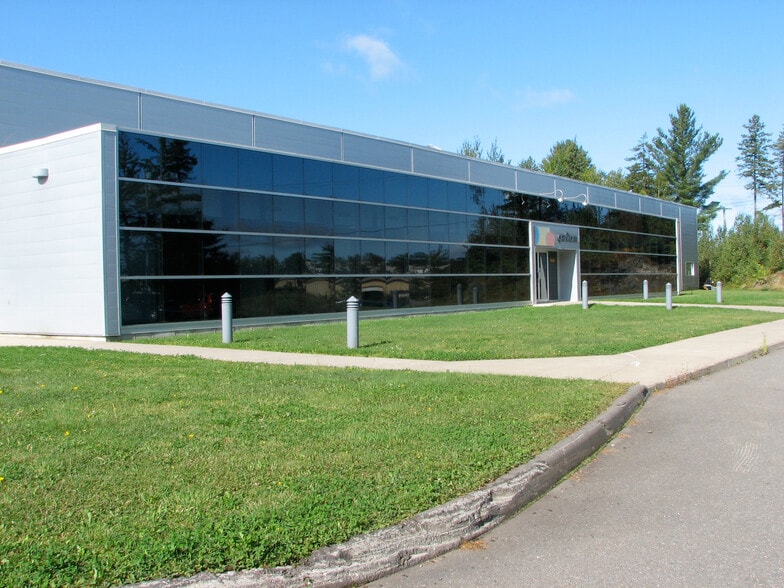 4140-4150 Boul De Portland, Sherbrooke, QC for lease - Primary Photo - Image 1 of 8