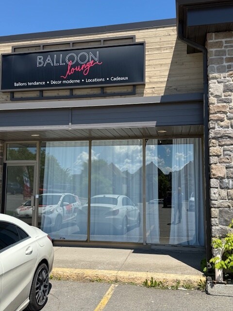 1263 Boul Jolibourg, Laval, QC for sale Primary Photo- Image 1 of 1