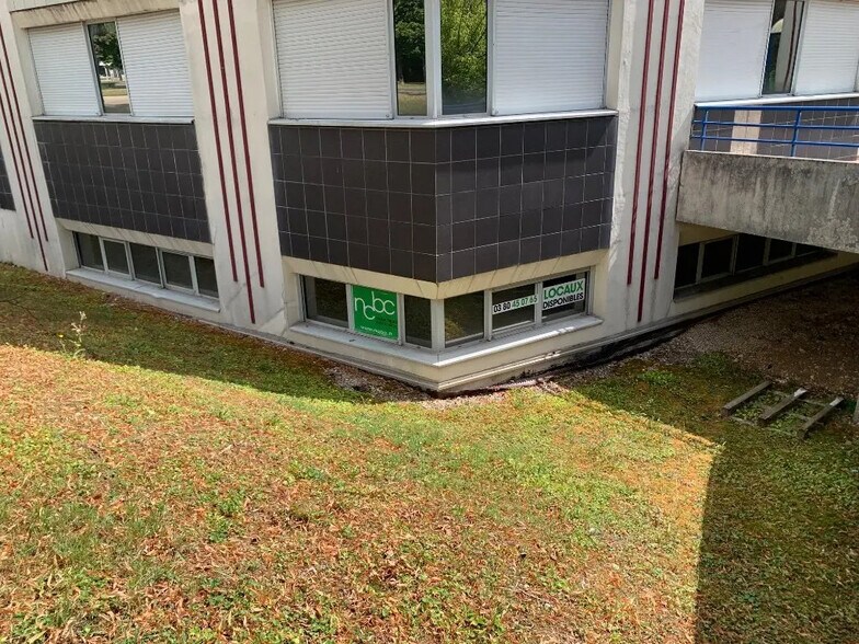 Office in Dijon for sale - Building Photo - Image 2 of 7
