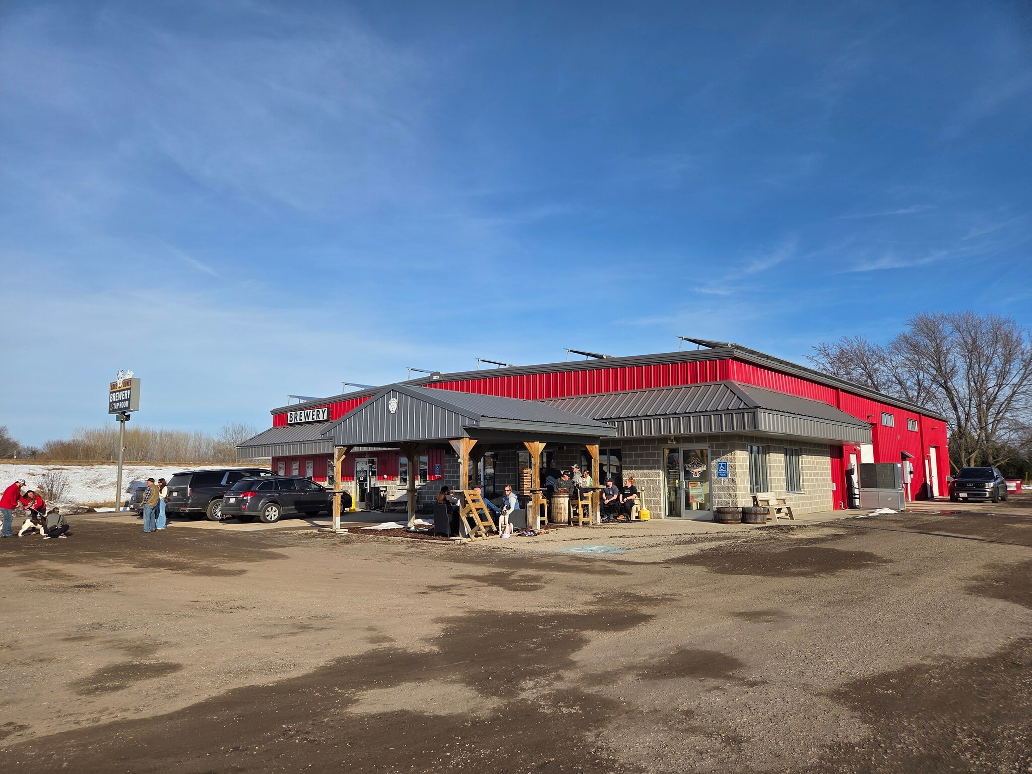 4362 County Rd S, Oshkosh, WI for sale Primary Photo- Image 1 of 6