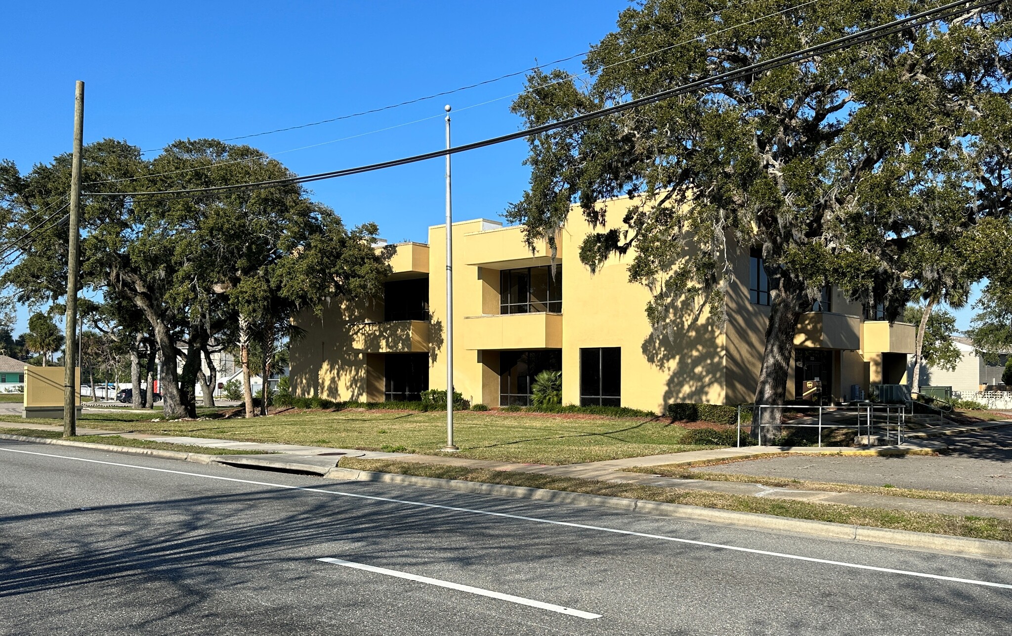 2111 S Ridgewood Ave, South Daytona, FL for lease Building Photo- Image 1 of 9