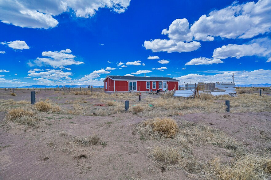 11350 Lane 12 N, Hooper, CO à vendre - Photo du bâtiment - Image 3 de 63