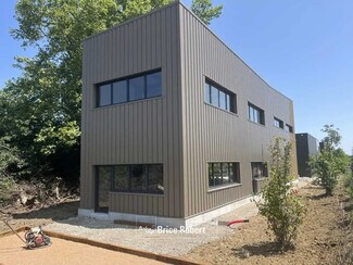 Plus de détails pour Bureau, Local d'activités à louer