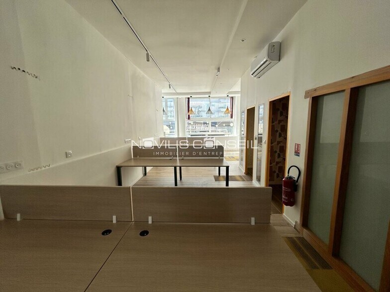 Office in Toulouse for lease - Interior Photo - Image 2 of 5