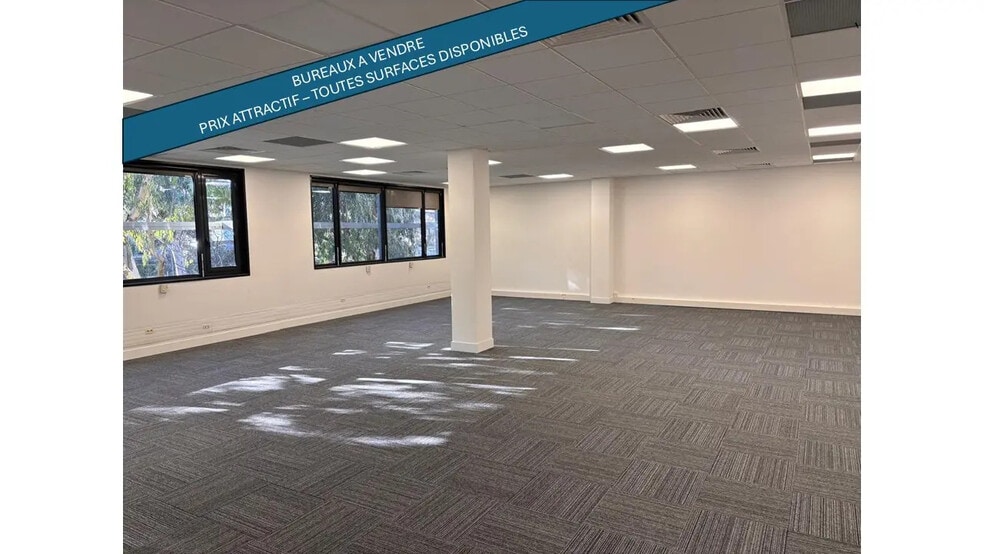 Office in Biot for sale - Building Photo - Image 1 of 6