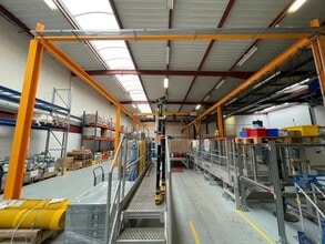 Industrial in Buc for lease Interior Photo- Image 2 of 4