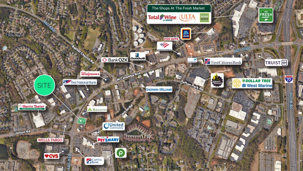 19400 W Catawba Ave, Cornelius, NC à louer - Photo du bâtiment - Image 2 de 4