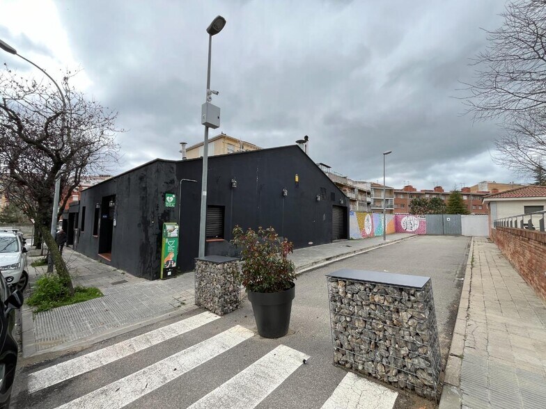Commerce de détail dans Igualada, Barcelona à vendre - Photo du bâtiment - Image 2 de 6
