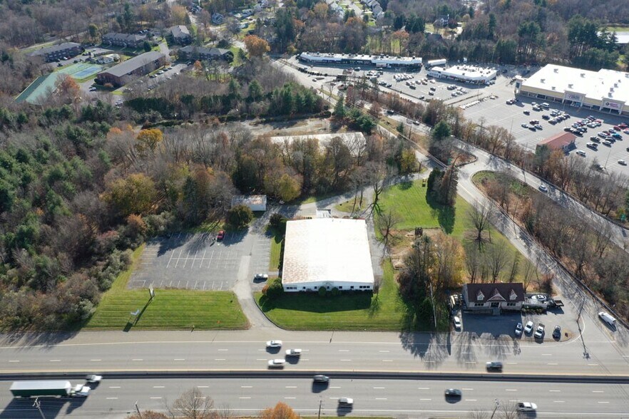 222 Turnpike Rd, Westborough, MA à vendre - Photo du bâtiment - Image 3 de 6