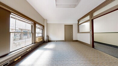 326-330 S State St, Ann Arbor, MI for lease Interior Photo- Image 2 of 3